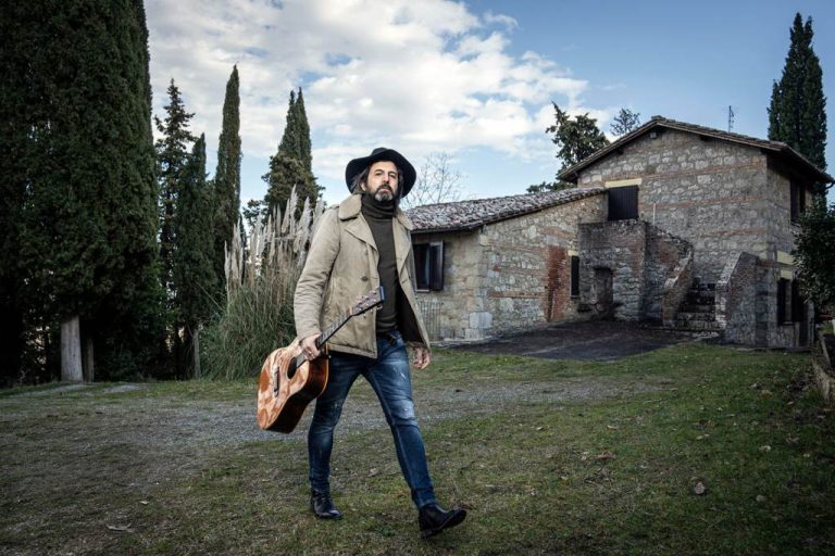 OMAR PEDRINI un concerto speciale “Che Ci vado a fare a Londra” [Info & Biglietti]