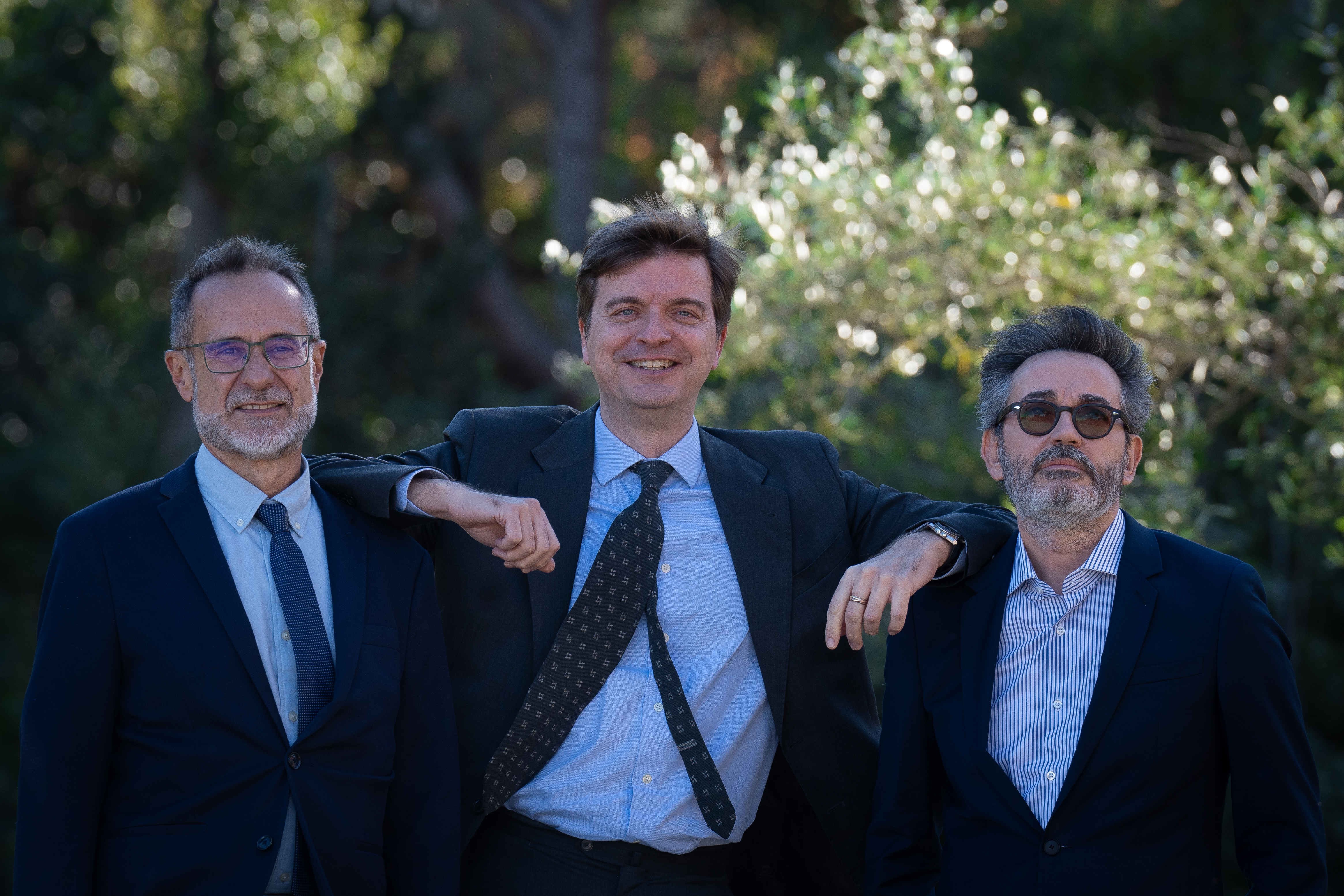 The Late Xou team, awarded for Best Television Program broadcast on a non-national channel, at the Ondas meeting