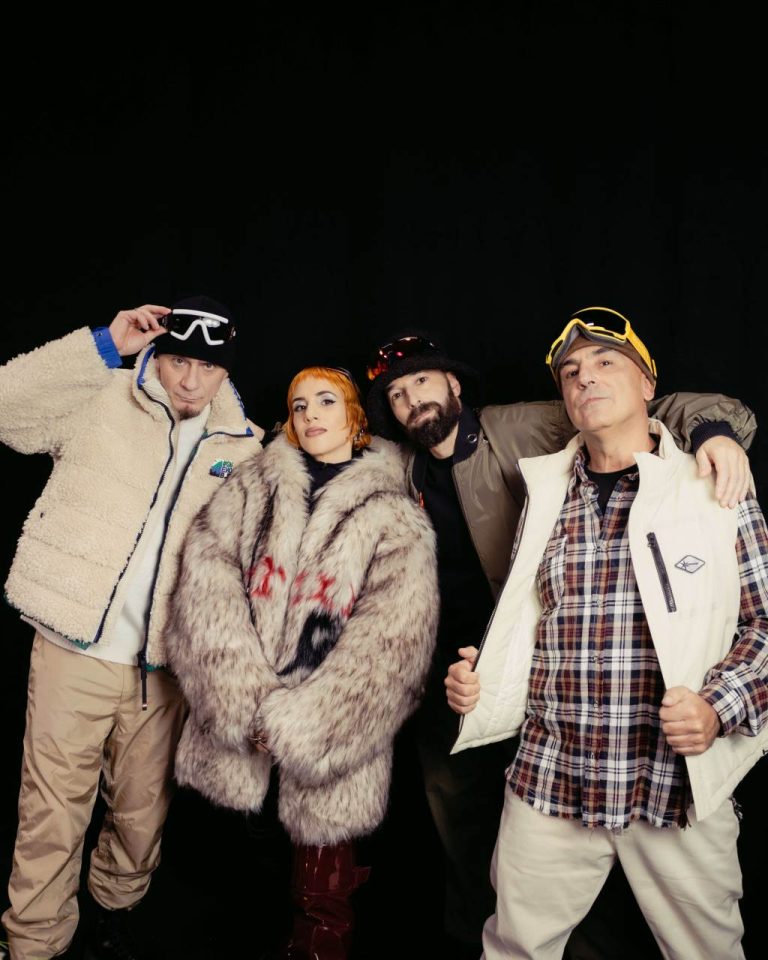 ARTICOLO 31 e COMA_COSE e la strana commistione in “Una Cosa Bene”