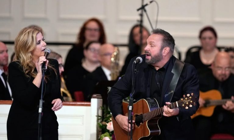 Garth Brooks Trisha Yearwood