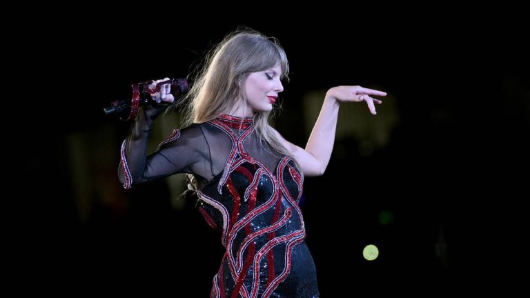Taylor Swift hints at what we can expect from 'Reputation (Taylor's Version)'