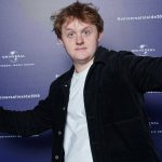 Lewis Capaldi publishes a special edition of his second album with 5 more songs