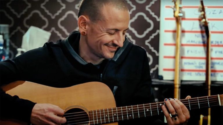 Linkin Park premieres “Friendly Fire” with Chester Bennington