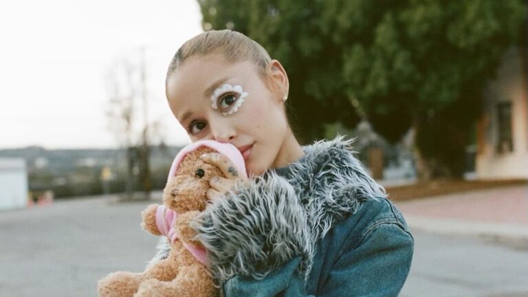 Ariana Grande recreates 'Forget about me' in 'we can't be friends (wait for your love)' with one of the current actors