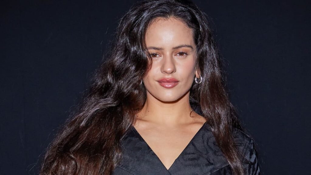 What does 'tíguere' mean? The word from the most commented verse from