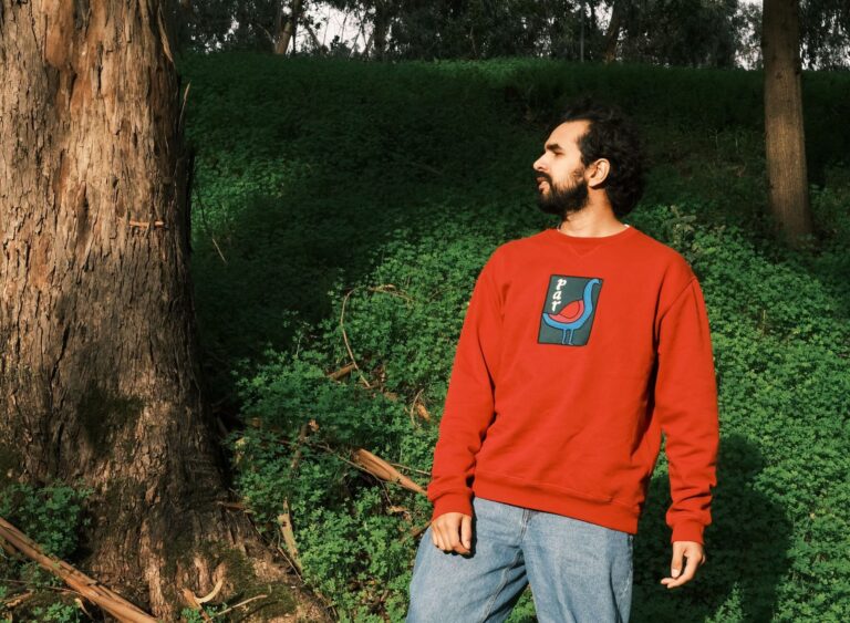 Yöels surprises with "Losango"