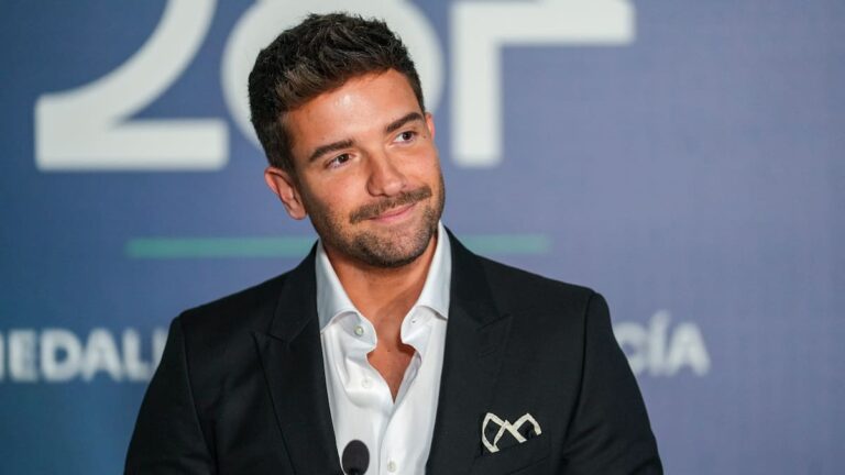 Pablo Alborán brings us the details of his new album: between 'Terral' and 'Promised'