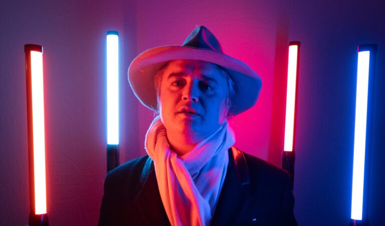 Peter Doherty premieres "The Day The Baron Died"