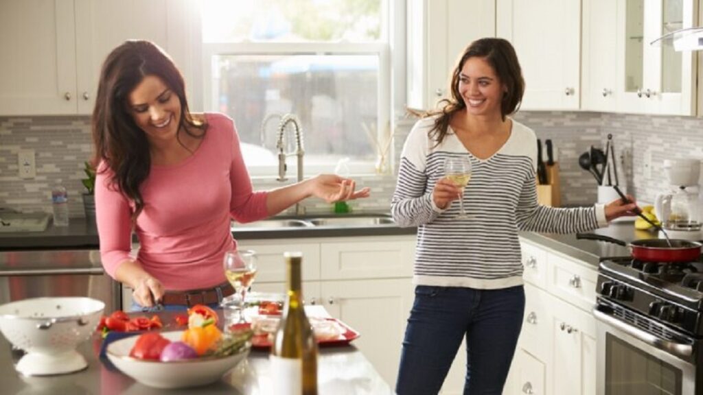 two divorced moms