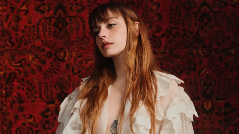 Interview - ANNALISA: "But I am fire" is transformation, fire, reaction