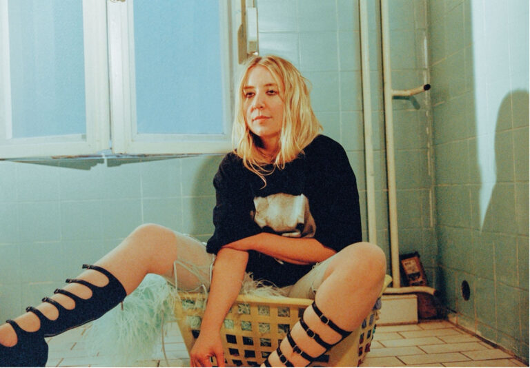 Austra premieres “Fallen Cloud”