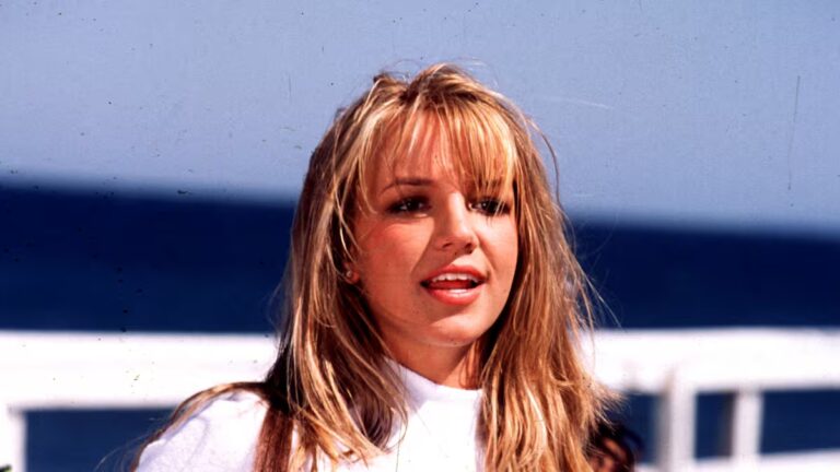 10 albums that turn 25 years old in 2025