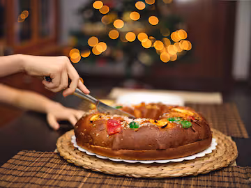 Where is a holiday in Spain on January 6, Three Kings Day?