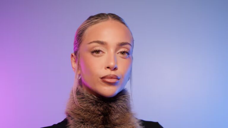 Ana Mena's dictionary: AM3, Estepona, standard of beauty or Italy