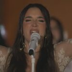 Lola Índigo says goodbye to 2025 with a new tribute to Lorca from the Alhambra