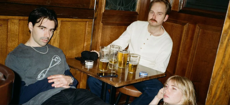 “Operator”, the new Girl Scout