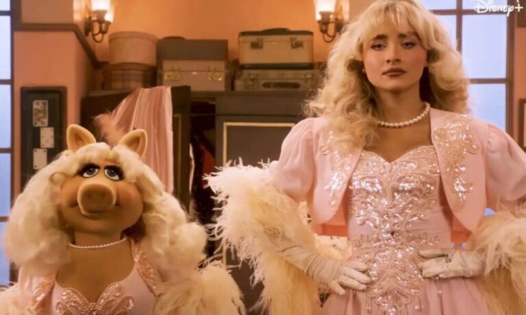 Sabrina Carpenter miss piggy