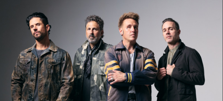 Papa Roach arrives with “Wake Up Calling”