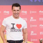 Jesús Vázquez performs and sings in the final of the Benidorm Fest 2026: "I haven't sung this song in 30 years"