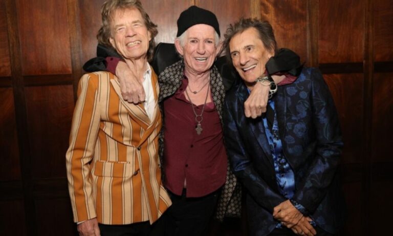 Mick Jagger, Keith Richards et Ronnie Wood backstage au lancement de Foreign Tongues à Brooklyn