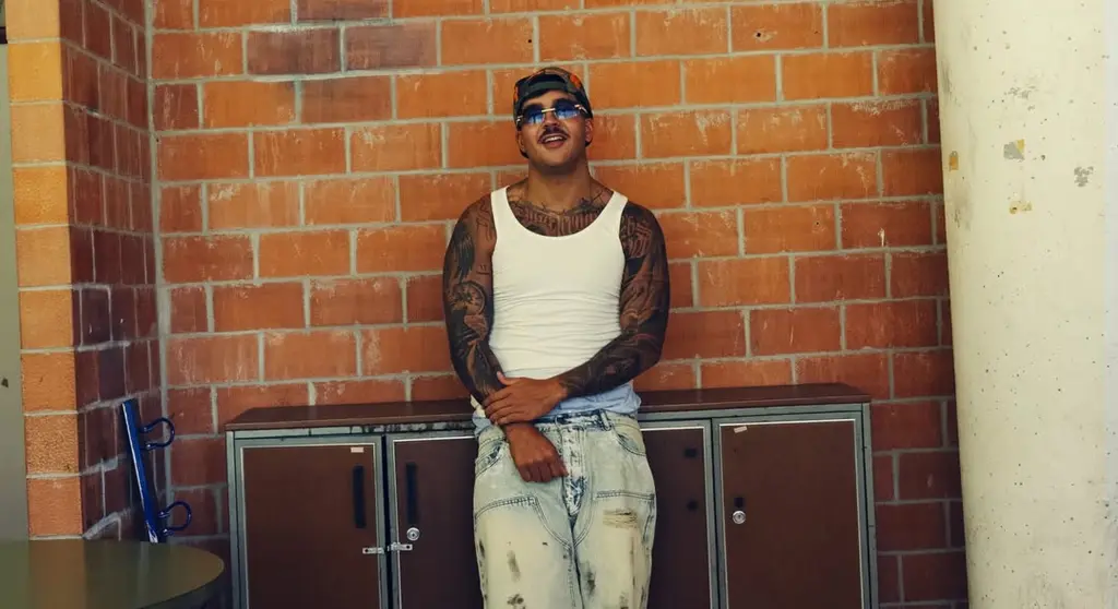 GEOLIER #1 in the Italian album charts. FRED DE PALMA, ANITTA & EMIS KILLA return to the top in singles