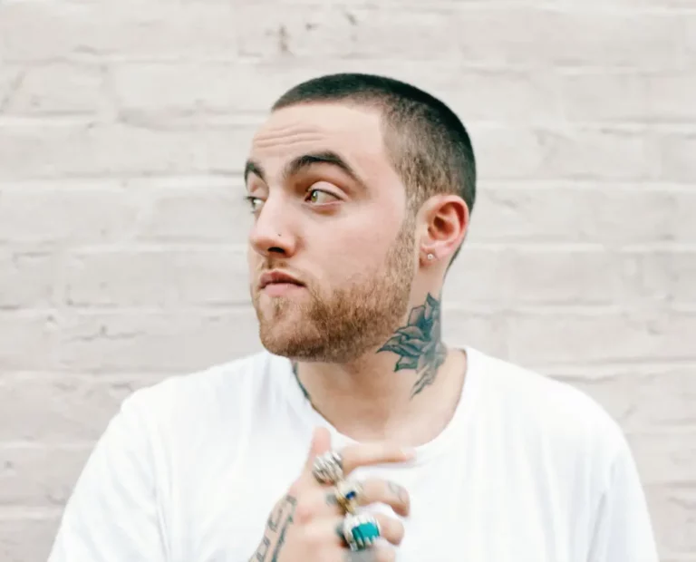 MAC MILLER "The Divine Feminine" with three new songs. Listen to "Butterflies"