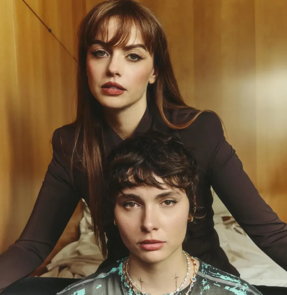 ANNALISA AND MADAME watch the video of "Amica"