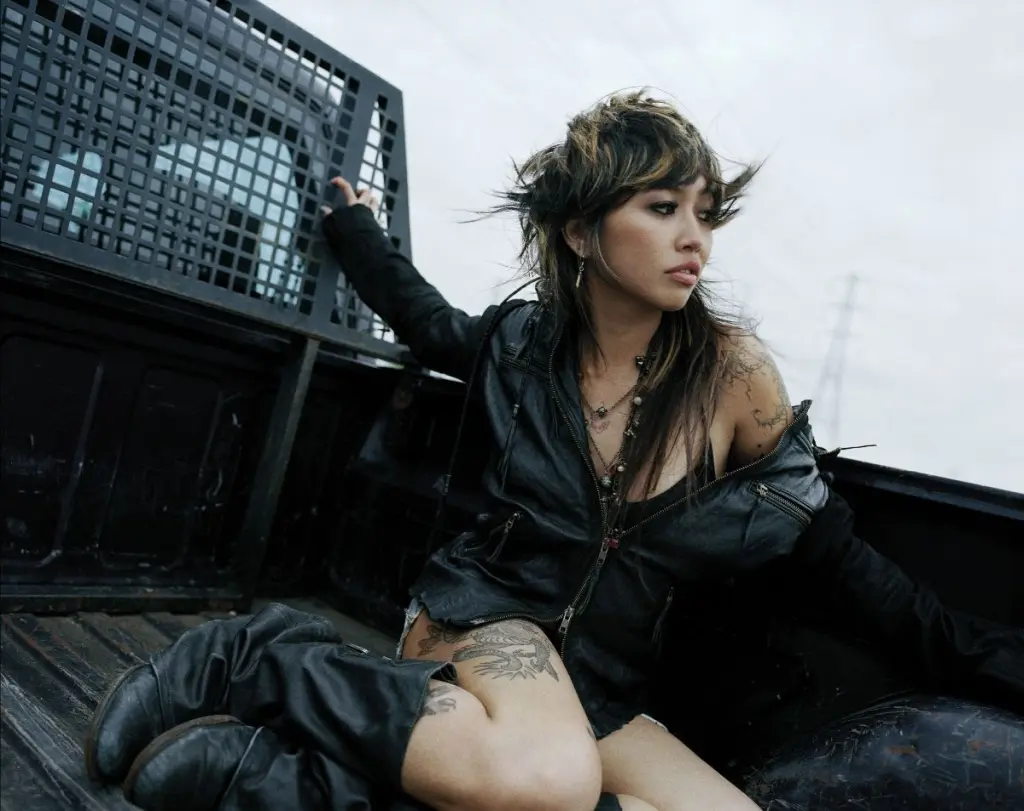 BEABADOOBEE #1 in albums and physical in UK. SIENNA SPIRO still first in the singles charts