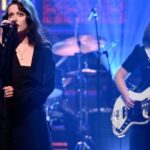 Violet Grohl sur le plateau du Tonight Show de Jimmy Fallon