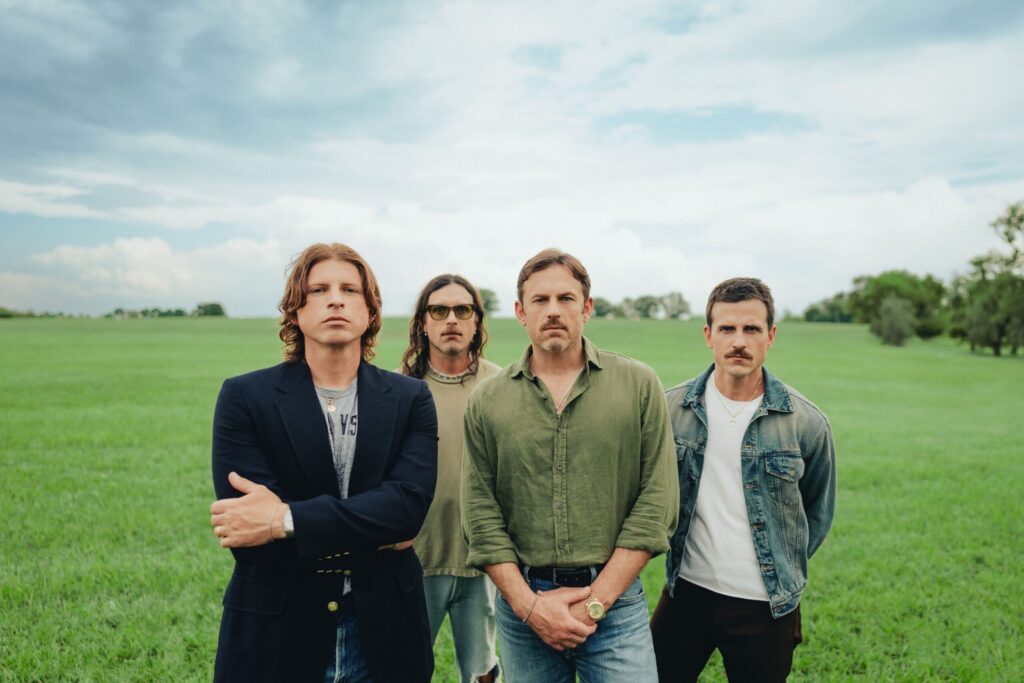 Kings of Leon present “Cold Blue Dawn”, their new song