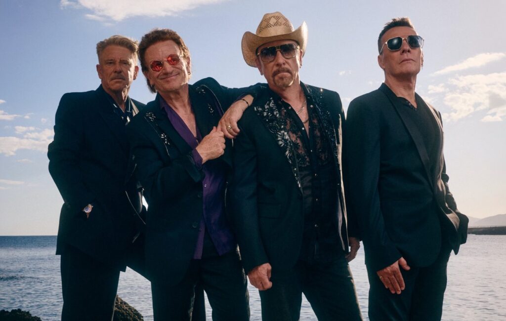 U2 releases “The Greatest Show On Earth” towards its new album
