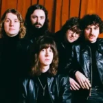 UK charts: BLOSSOMS #1 in albums and BEATLES first in vinyl